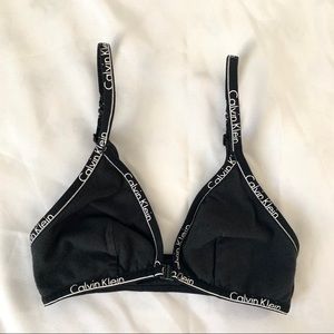 Unlined triangle bra bralette calvin klein